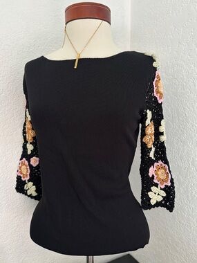 Vintage Crochet Sleeve Top Black Ribbed Knit Statement Floral